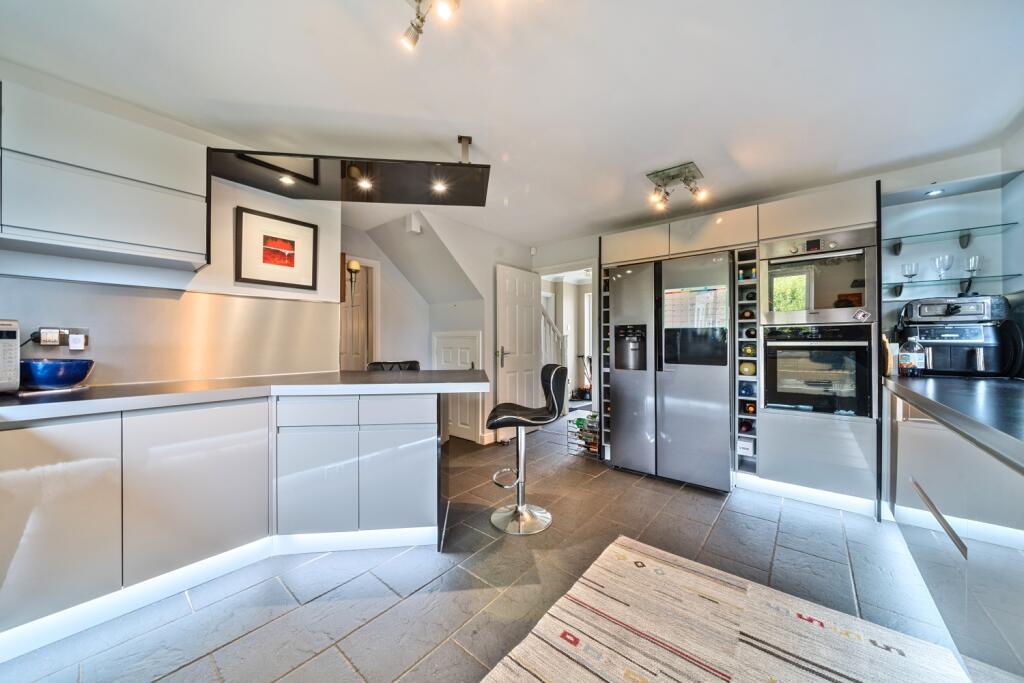 8 Kitchen