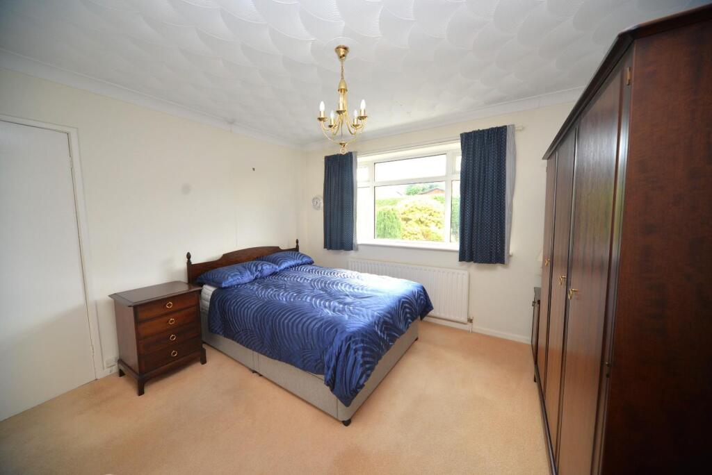 Bedroom 1.JPG