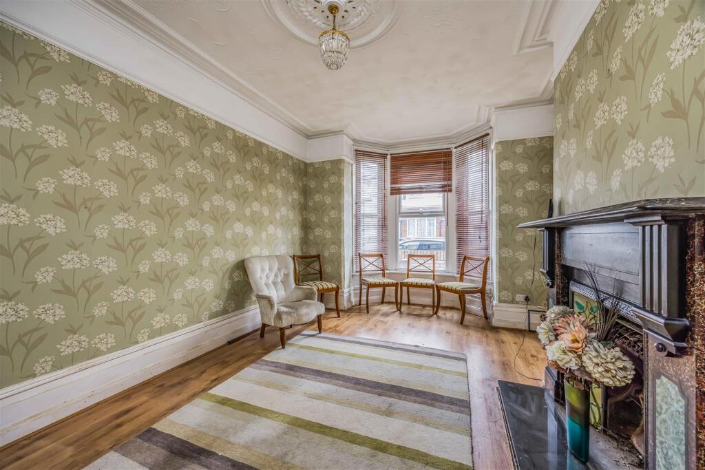 20 Paddington Road, Copnor-Small-PorticoMarketing-
