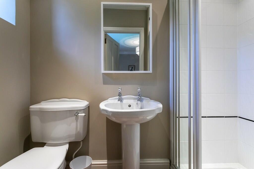 En suite shower room