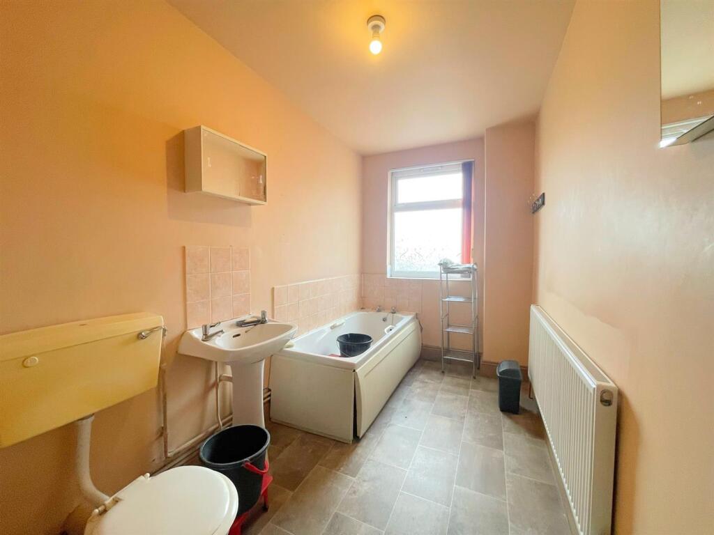 First Floor Bathroom