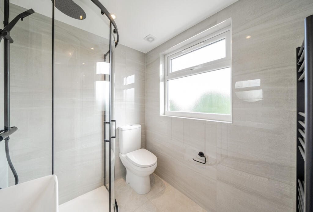 1304970-16-68484d...