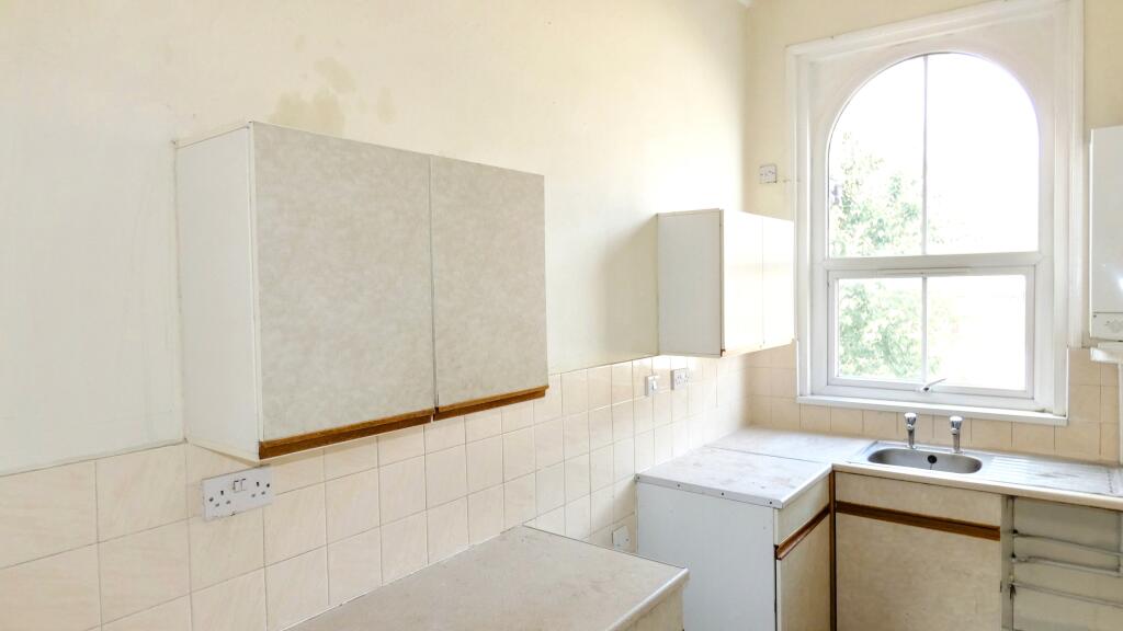 Flat 3, 40 Albany Street, Hull, East Yorkshire, HU3 1PL