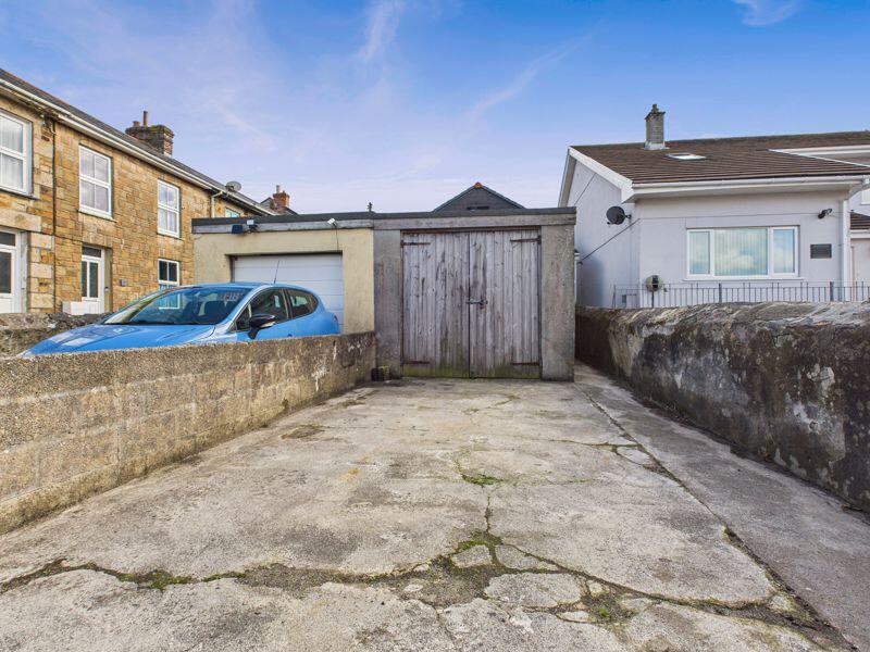 garage/parking