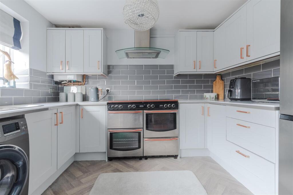 Kitchen diner