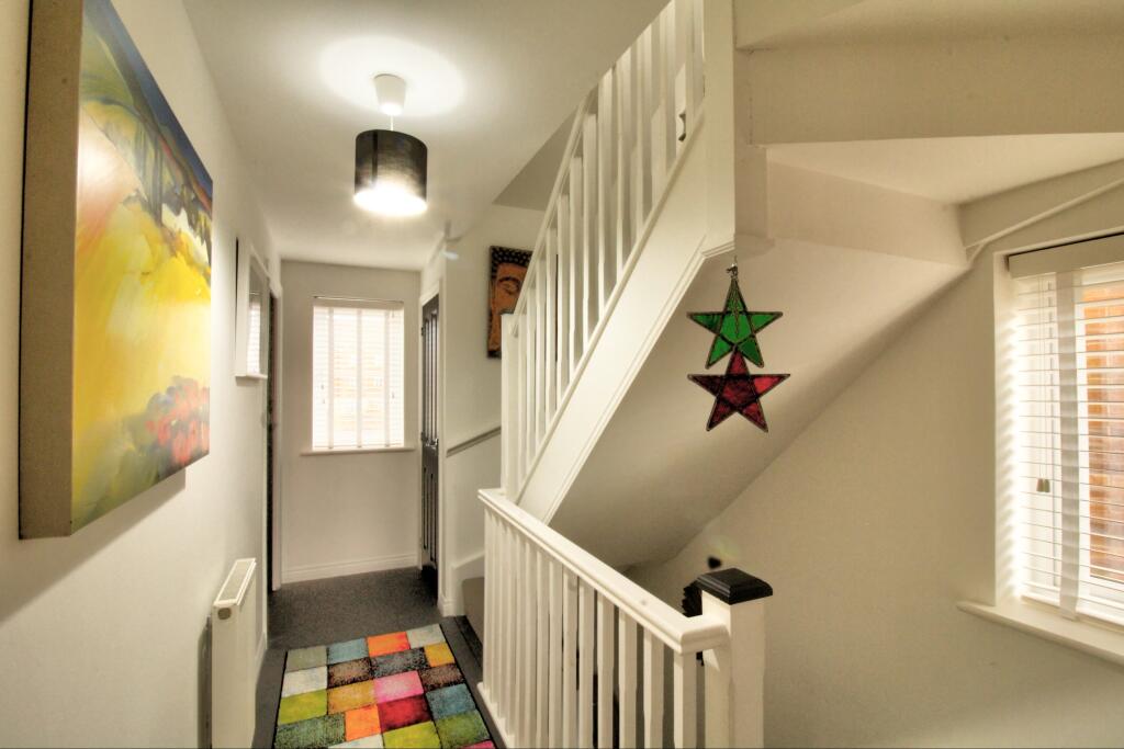 EFB8ED8E-366A-4774-B458-84E809226D63