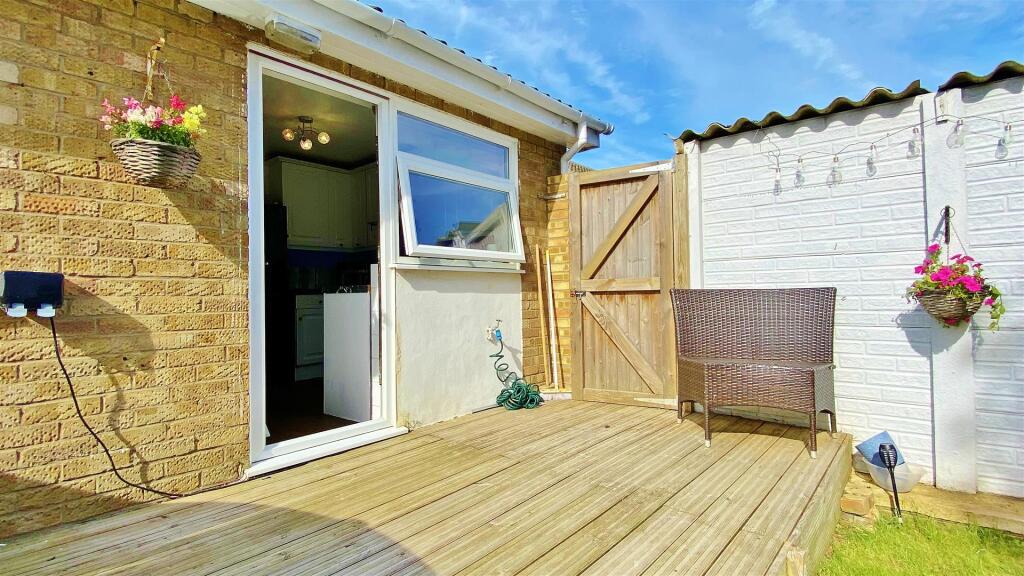 Outside - Rear