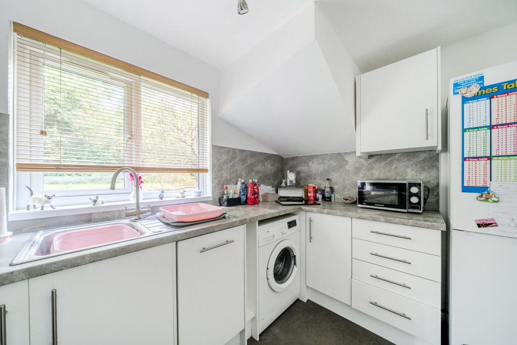 1376329-17-690c74...