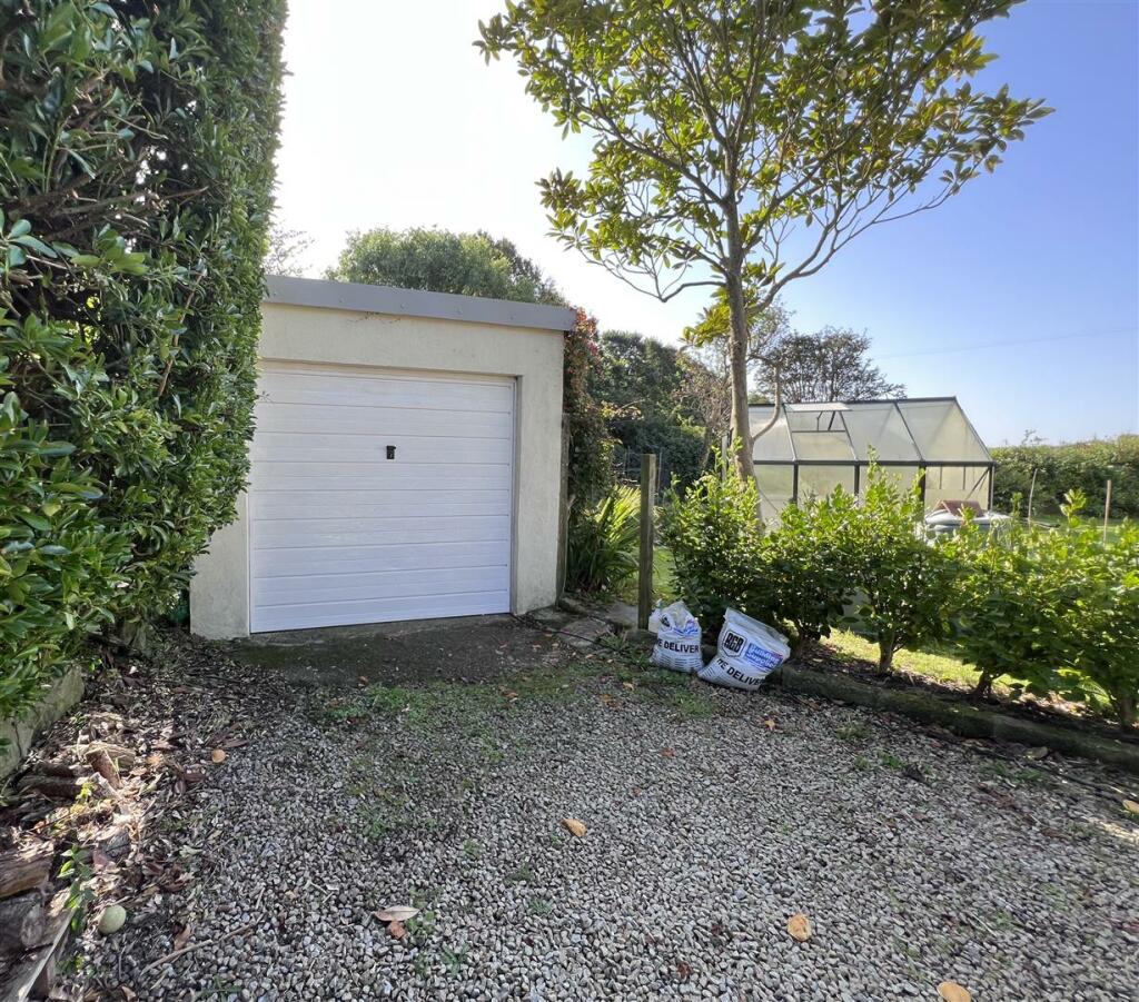 Garden, Garage, Parking