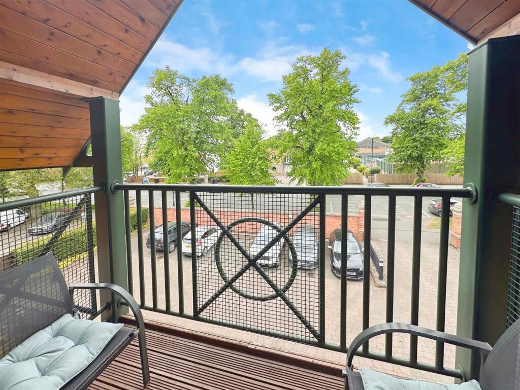 8d75ec12--42C5-819A-DC543A3FBCE6-20060-000005DF55B