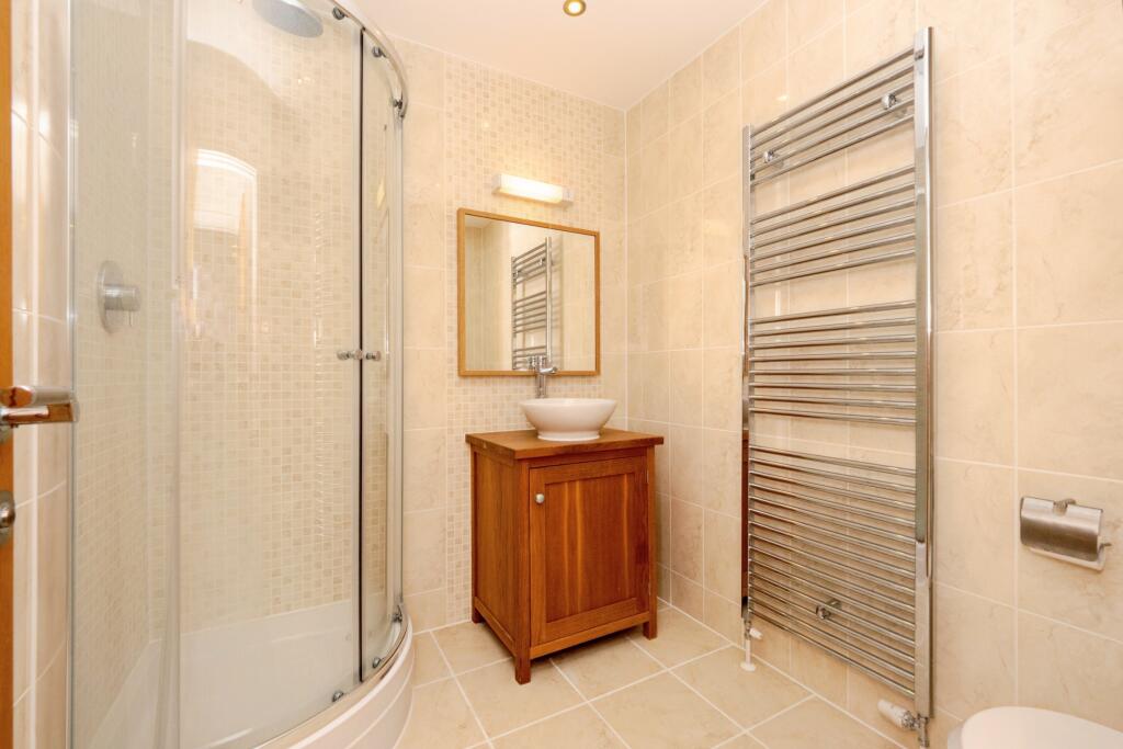 Ensuite