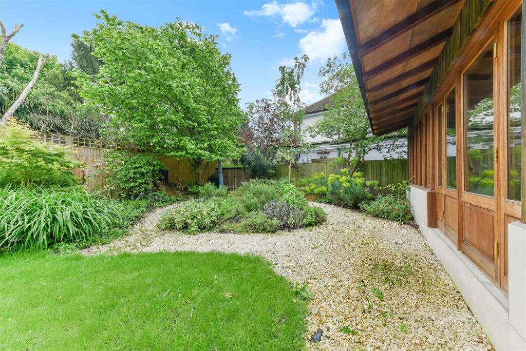 22 Hood Road,9.jpg