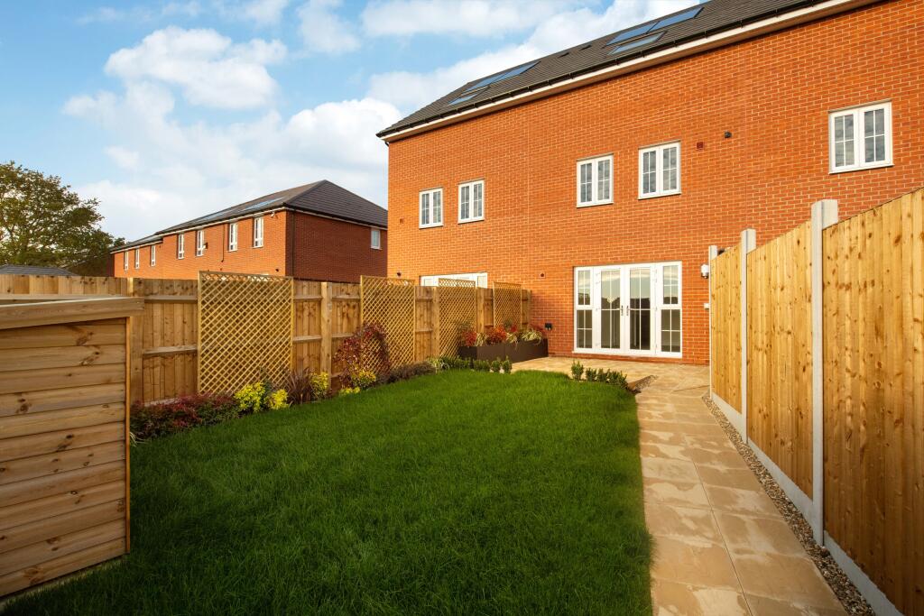 HenleyGate_BAR_Lakenheath_Garden