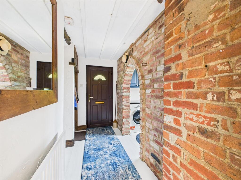 Side Entrance Hall