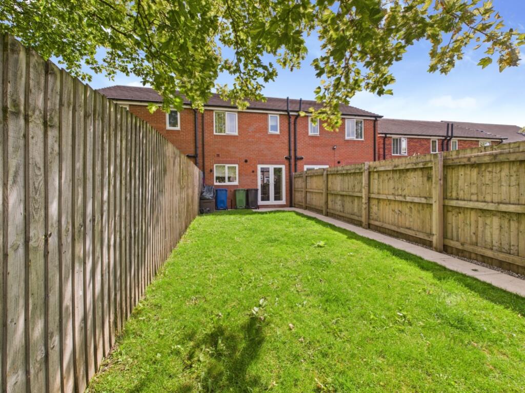 Lrg_CAM05477G0-PR0005-STILL009