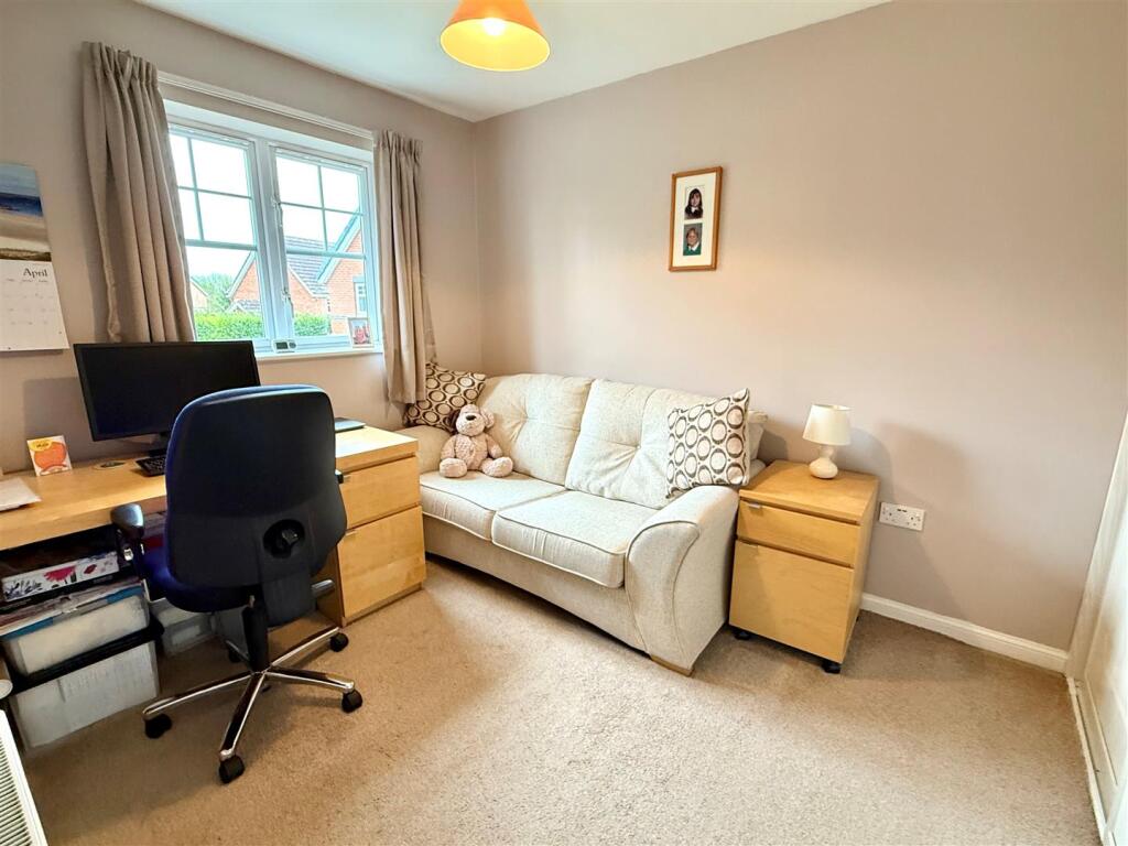 26 Welton Spare rm.jpg