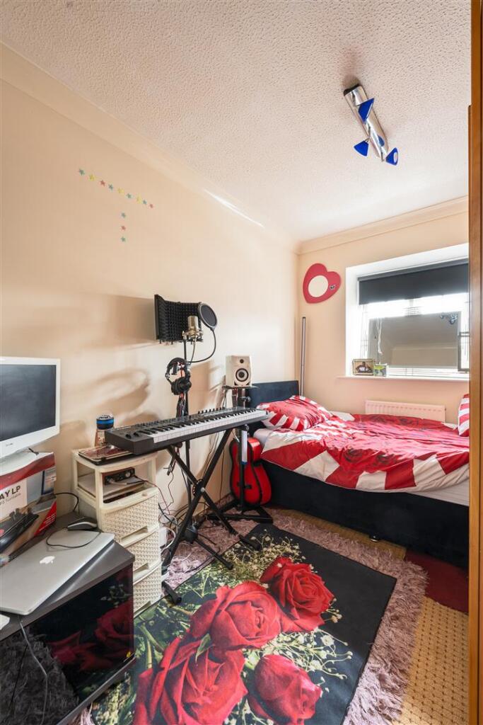 Handsworth Avenue, E4