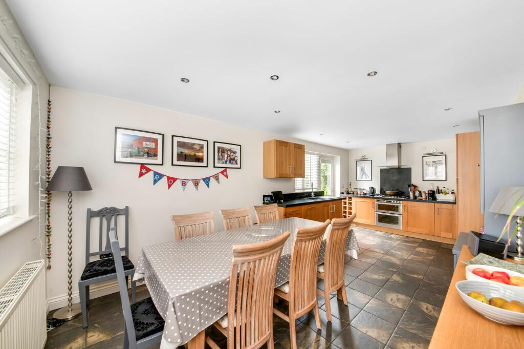 LIVING DINING KITCHEN