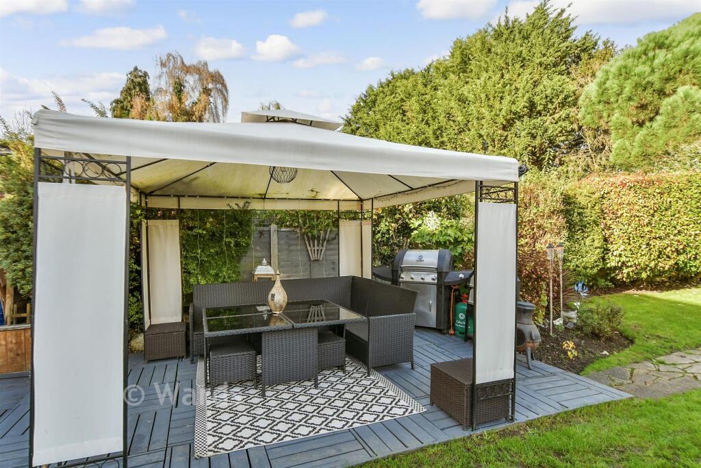 External Lifestyle Photograph