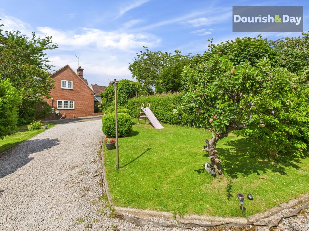 Garden &amp; Driveway