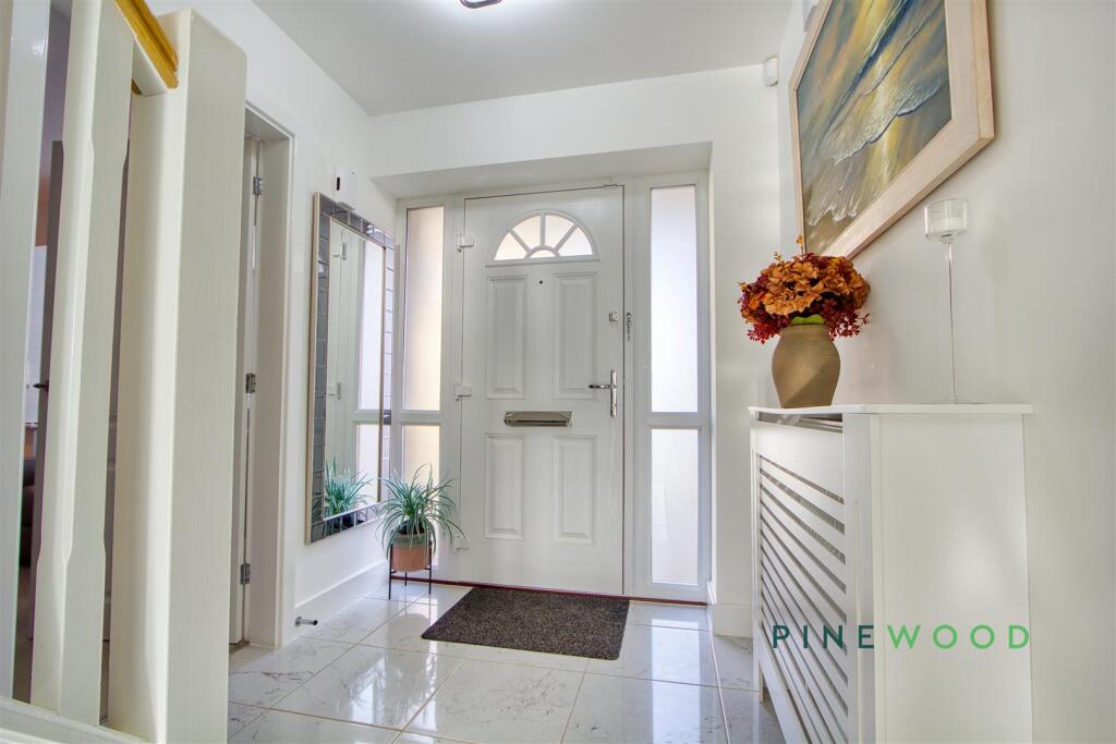 ENTRANCE HALL