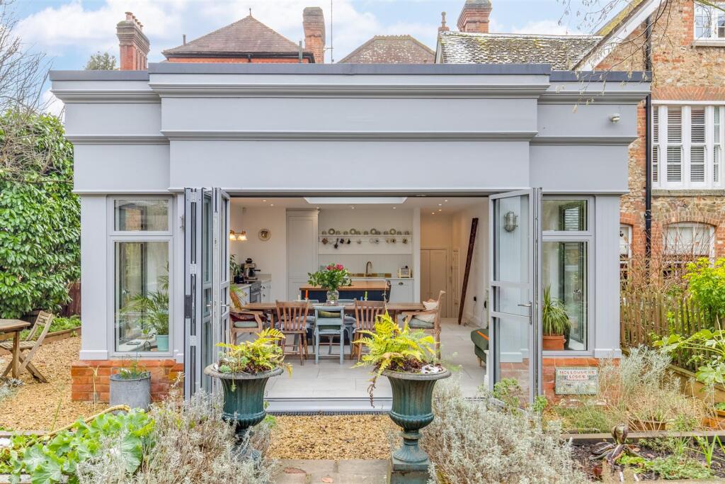 Hollowdene Lodge-48.jpg