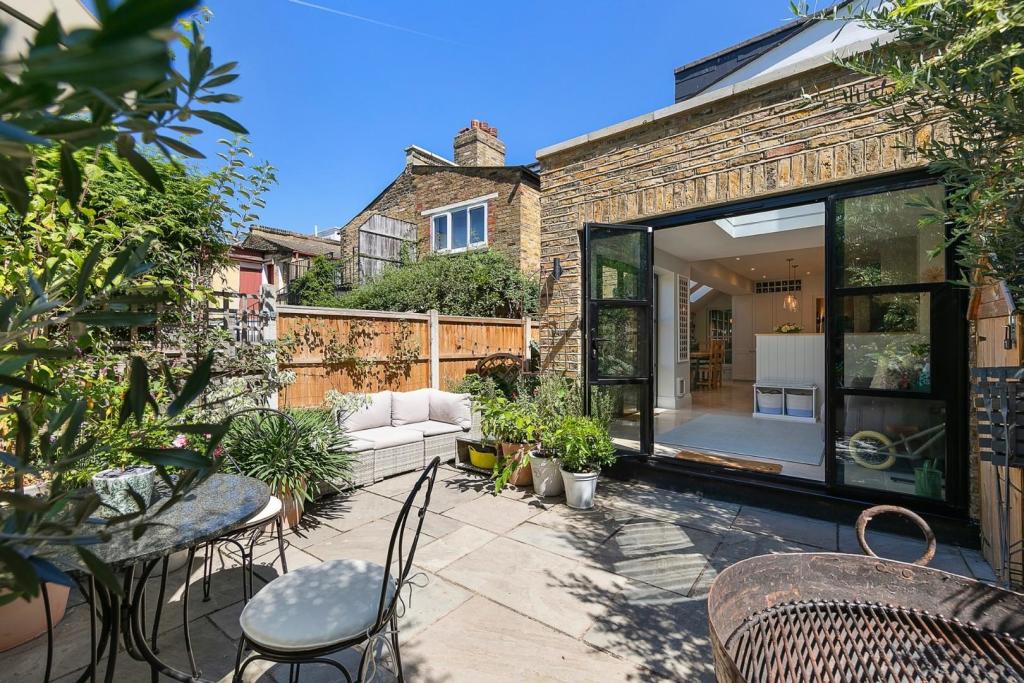 Garden (2).jpg