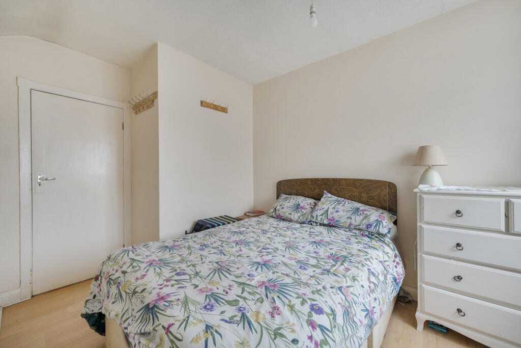 1305837-14-684198...