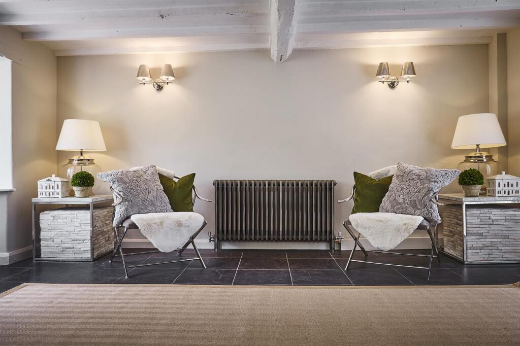 Callow Hill Cottage 8.jpg