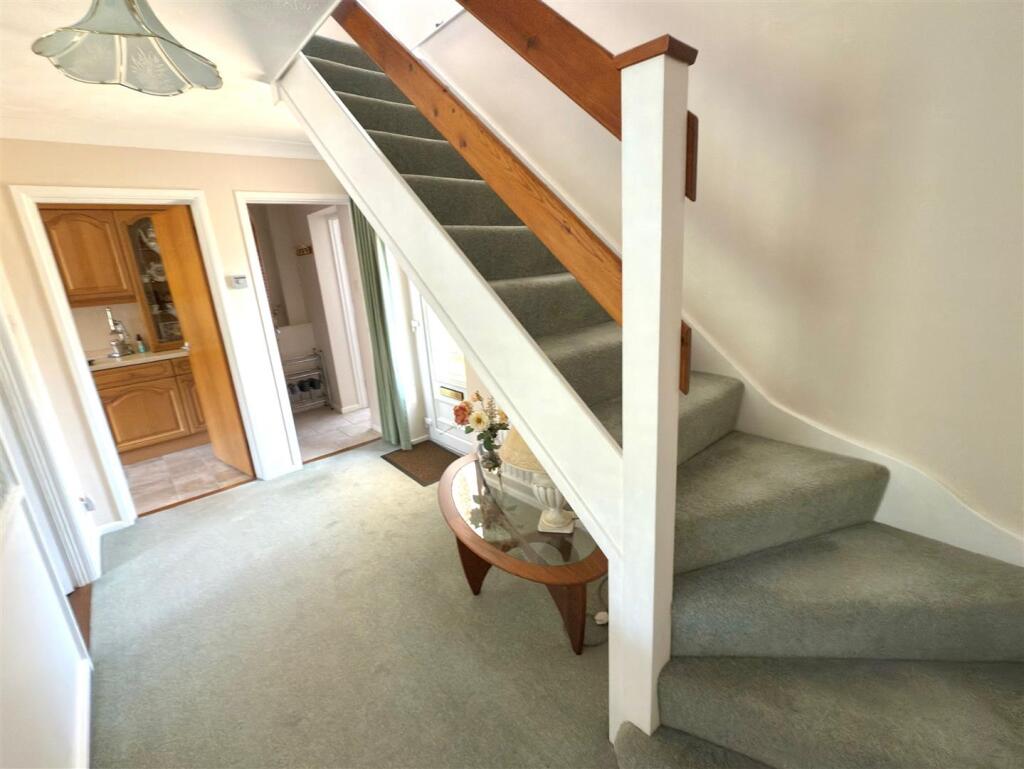 ENT HALL.jpg