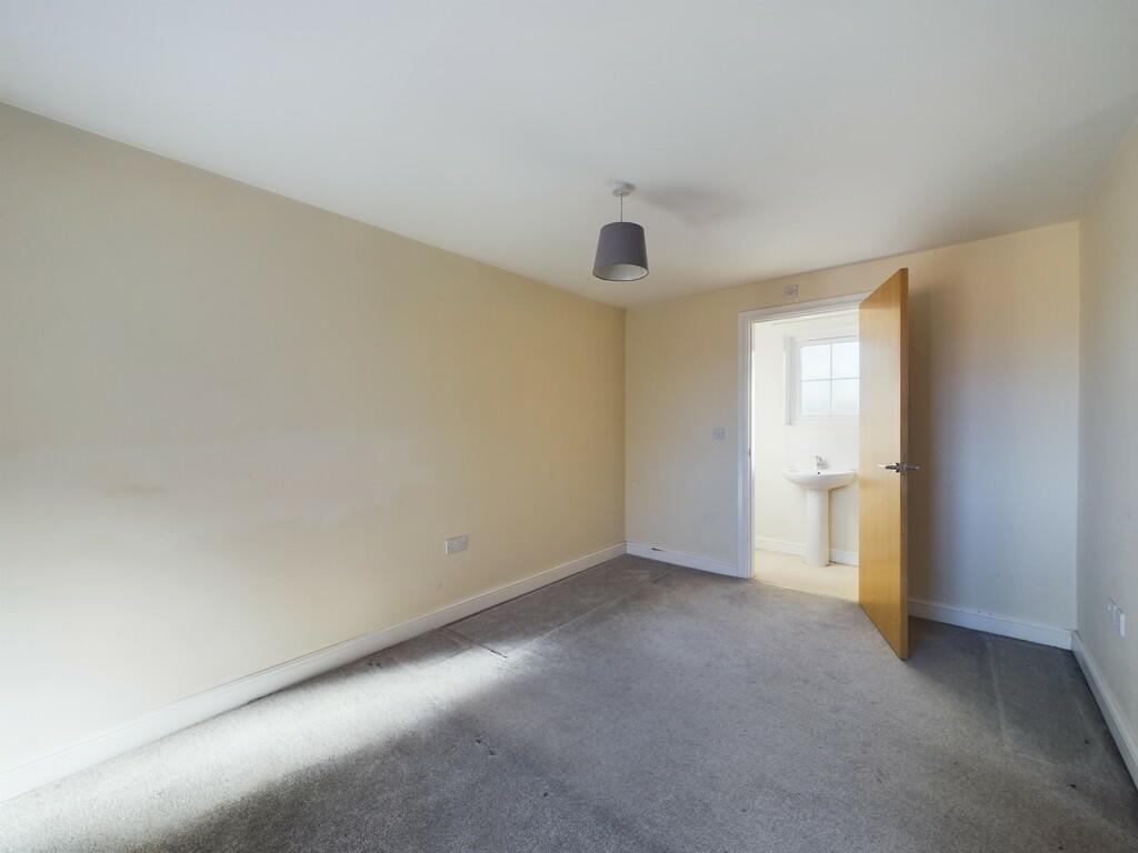 CAM02060G0-PR0258...