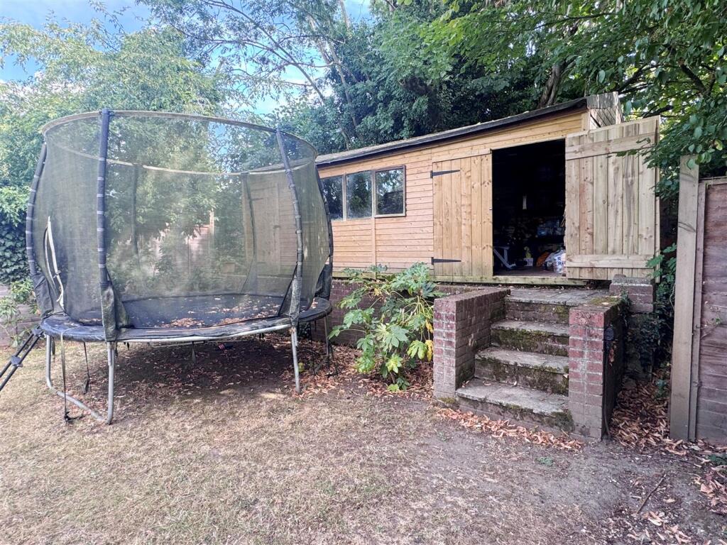 Shed 1.JPG