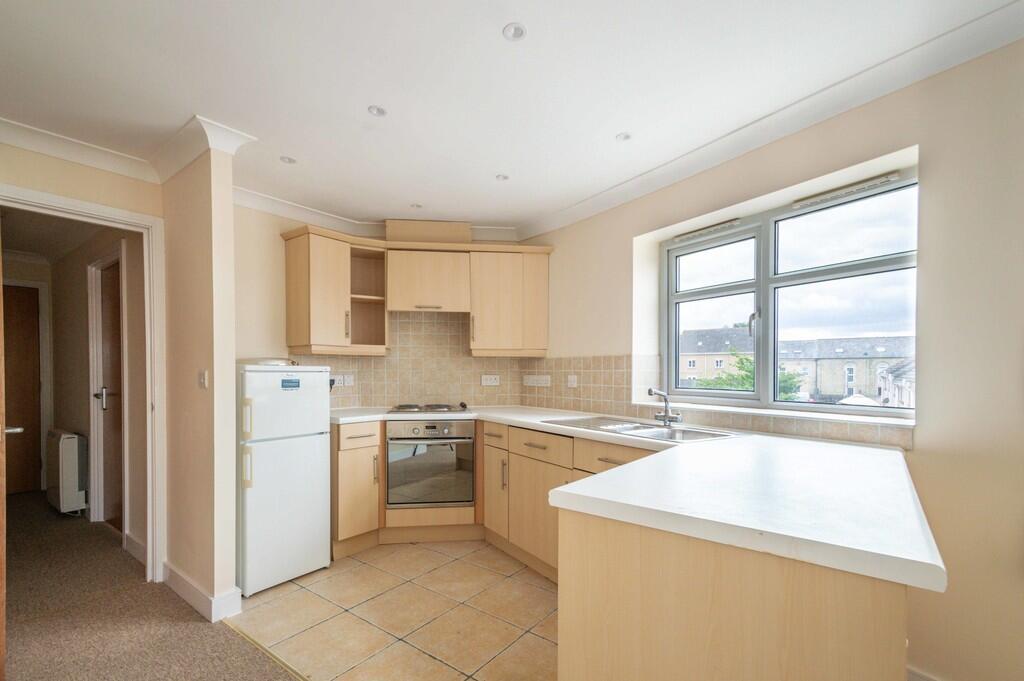 11 Ashbourne Cour...