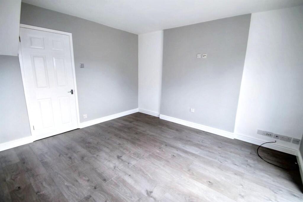 nelson living (1).jpg