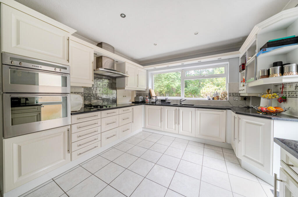 1329054-2-6880c08...