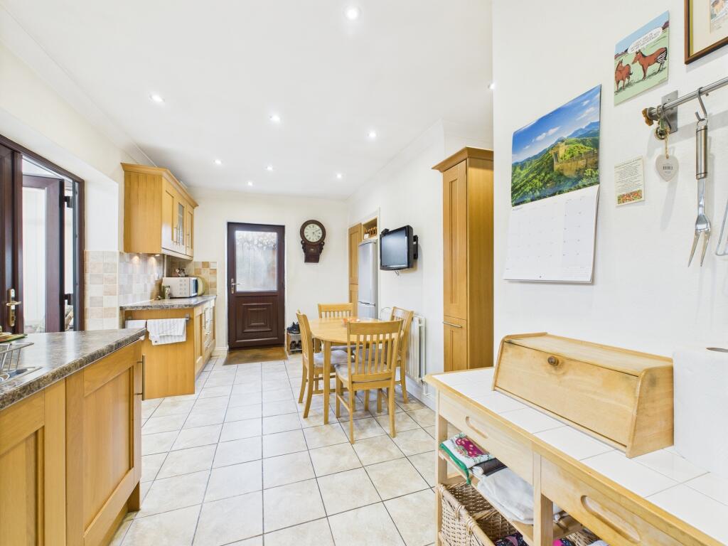 breakfast/kitchen