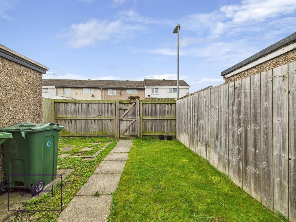 CAM03785G0-PR0239-ST