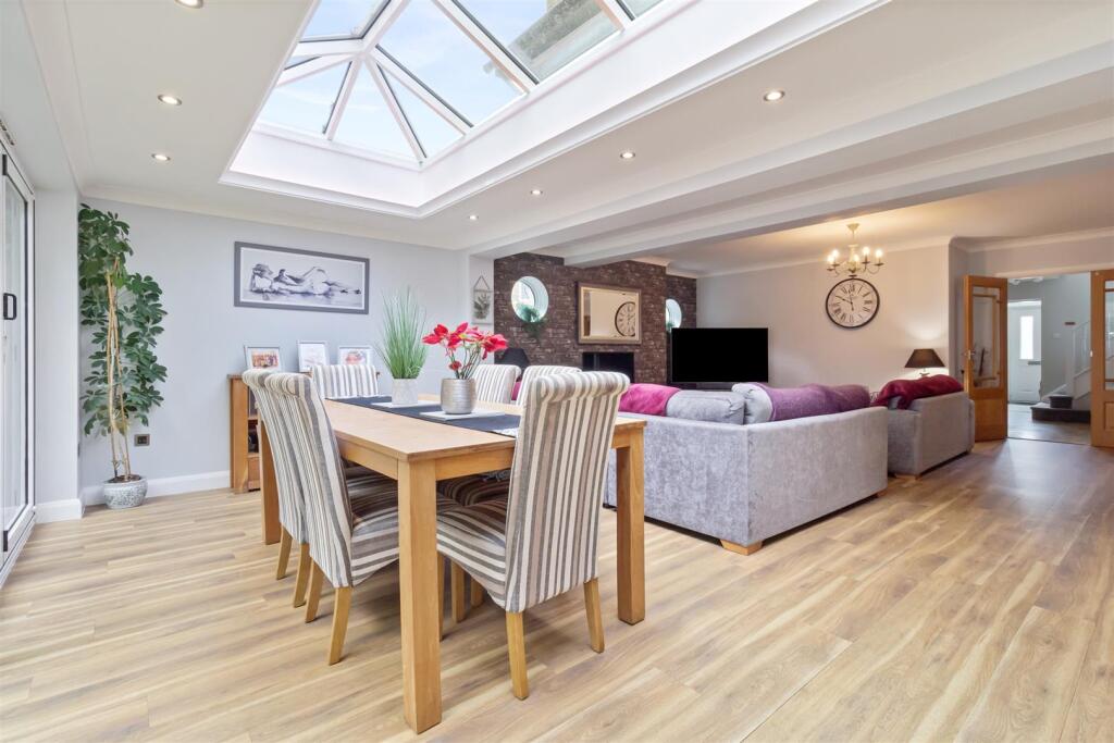 Longlands 20-009.jpg