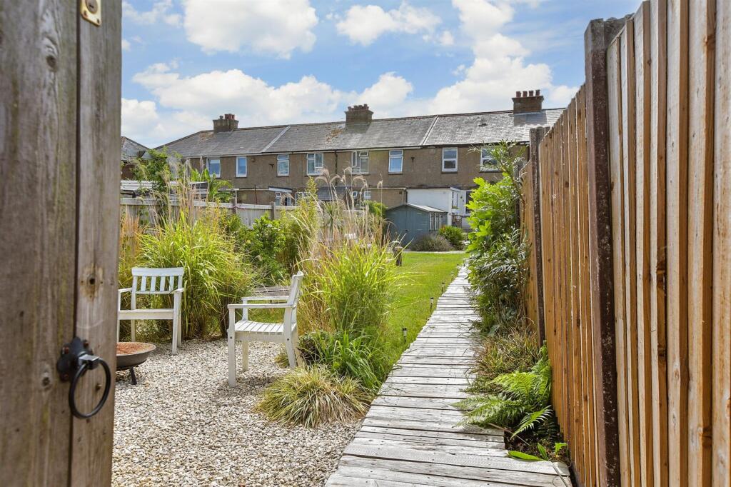 External Lifestyle Photograph