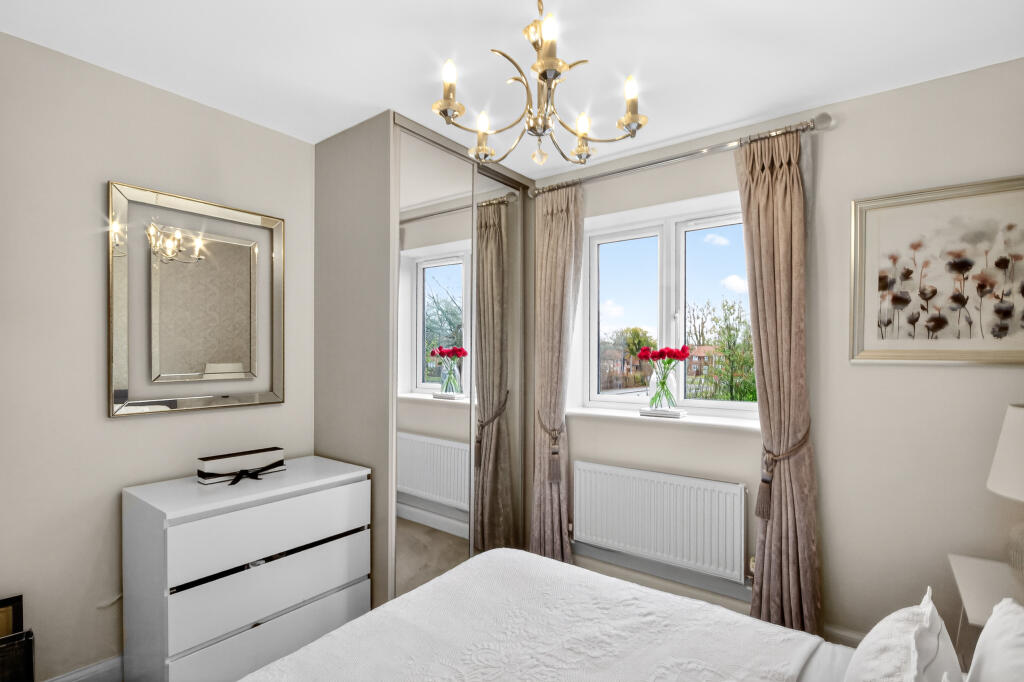 1equestraincourtlarge10