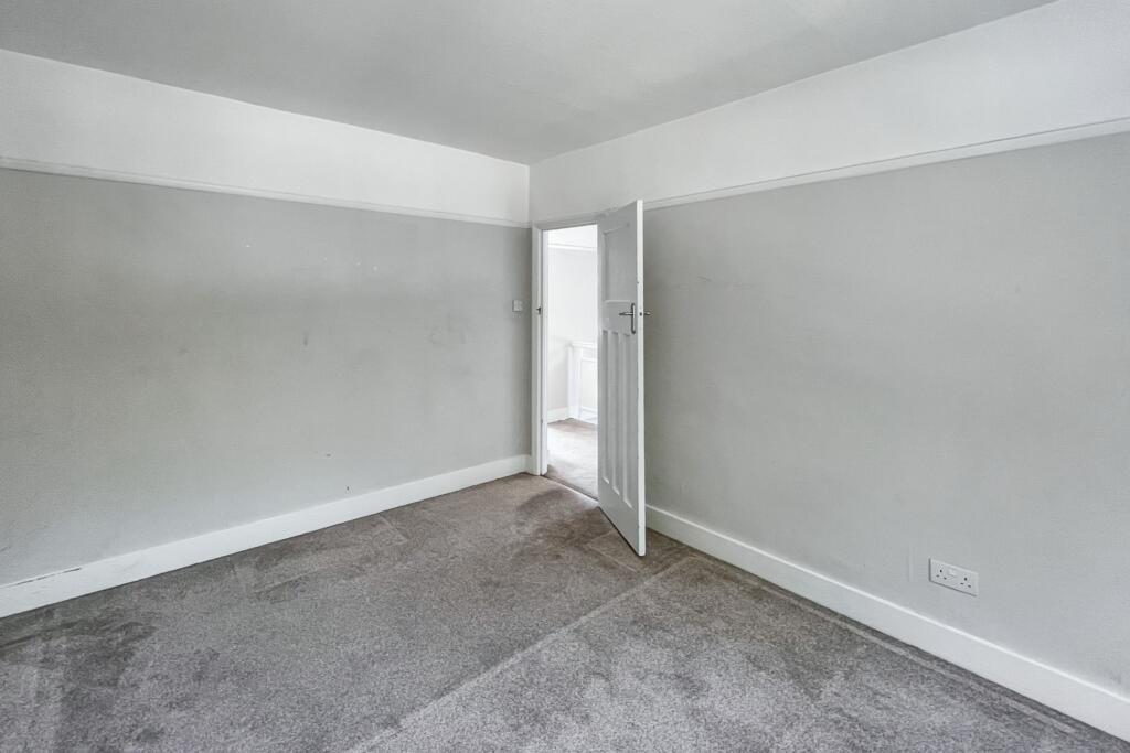 51 Greenview Avenue, Croydon, CR0 7QW