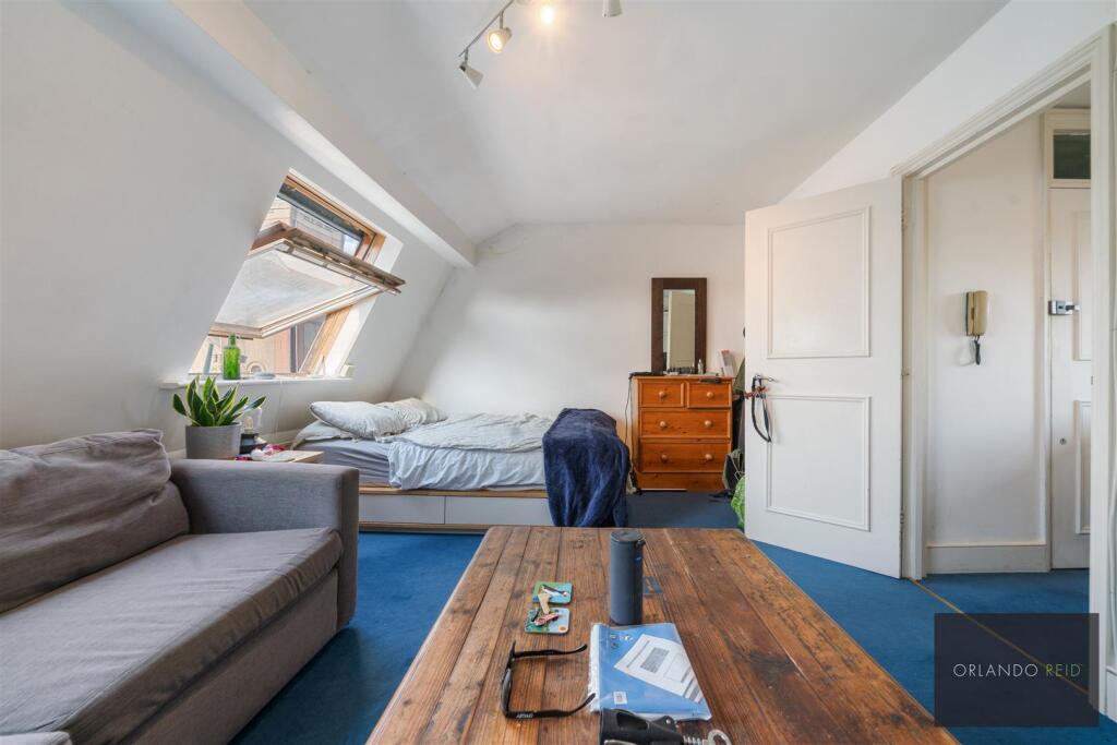 Flat 4, 146 Landor Road SW9 9JA-10.jpg