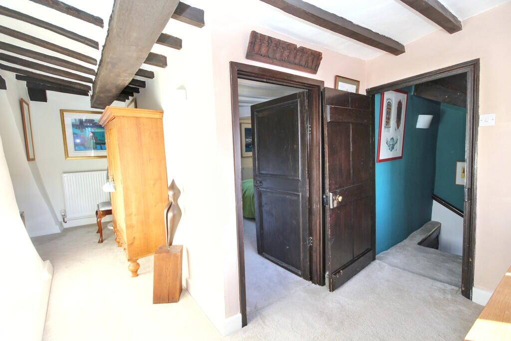 First Floor Landi...