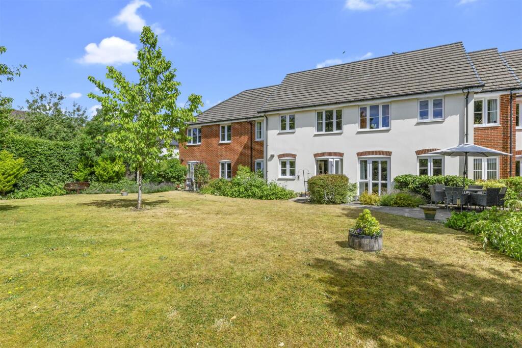 18 Hughenden Court, Penn Road, HP15 7BD-10.jpg