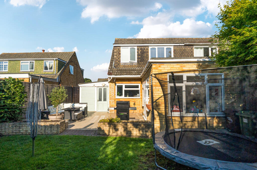 1312595-6-6852fba...