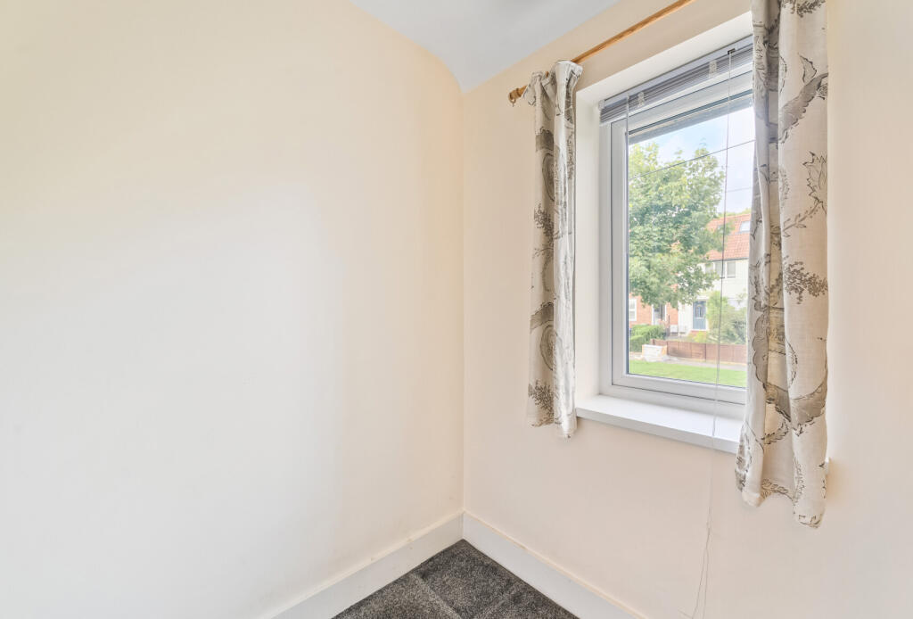 1333835-3-6893393...