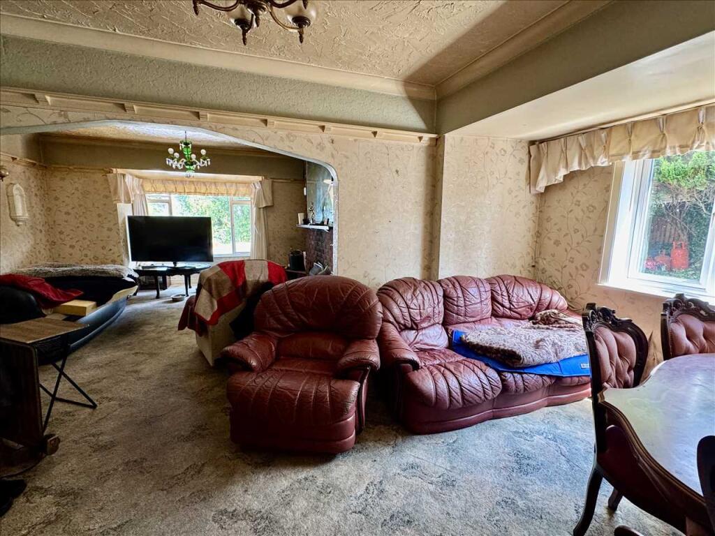 DINING ROOM/AREA