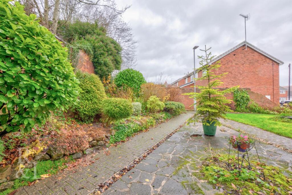 10 Trinity Court (20).jpg