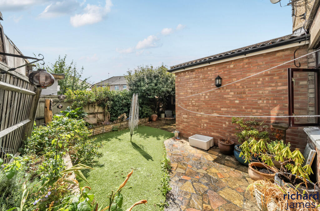 28c31856d818458a93bbf07bae432a34