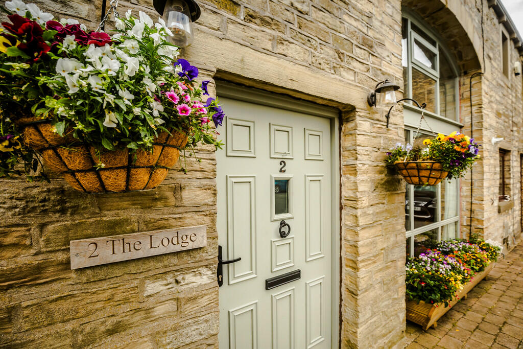 2TLHudds-270624-4...